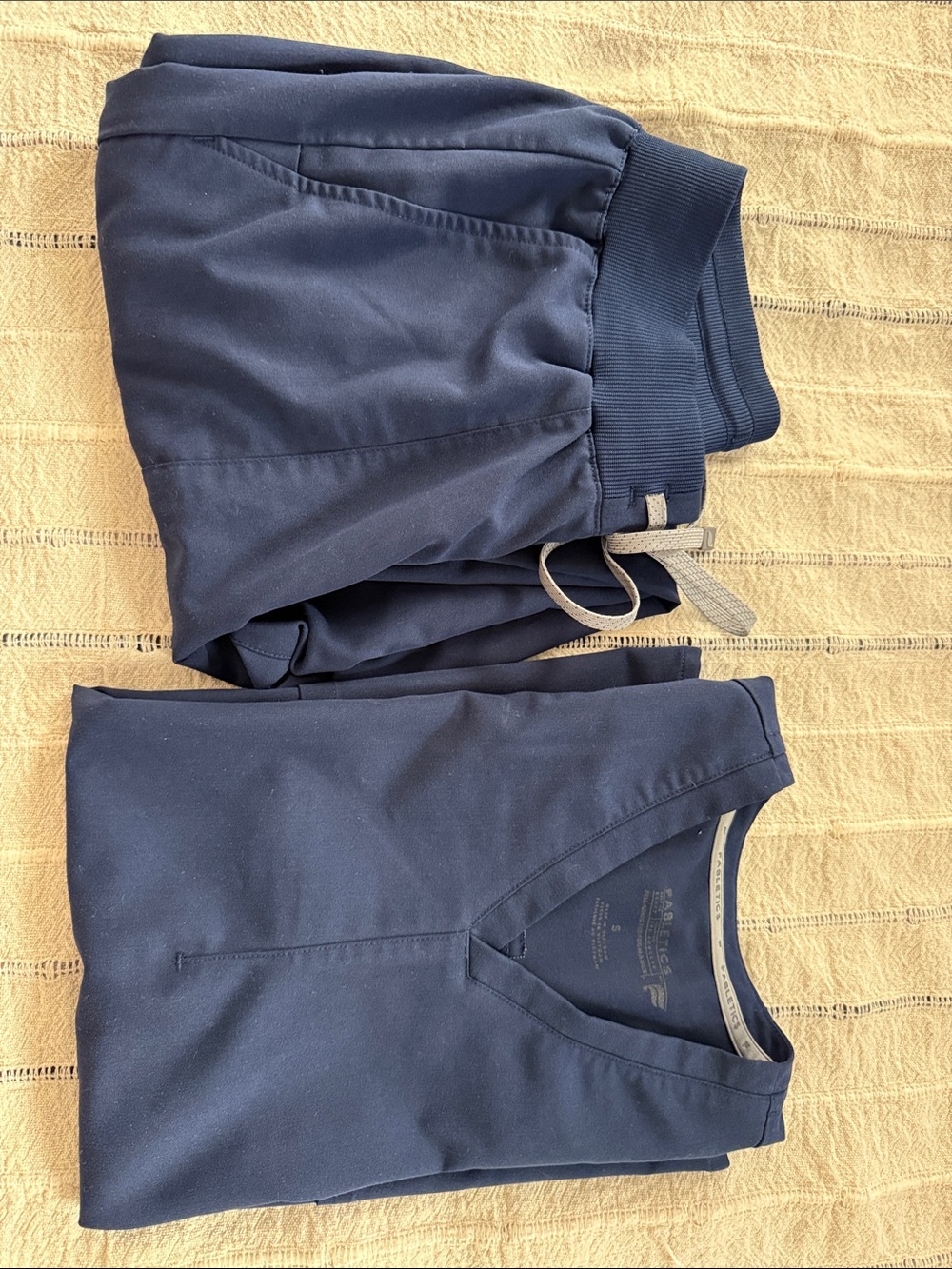 Fabletics Men's Navy Blue Sweatpants & Joggers Set